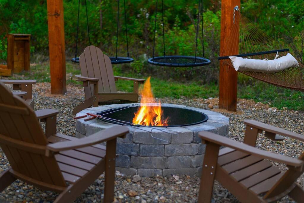 Under The Stars - Secluded, Hot Tub, Firepit, Games Villa Broken Bow Exterior photo