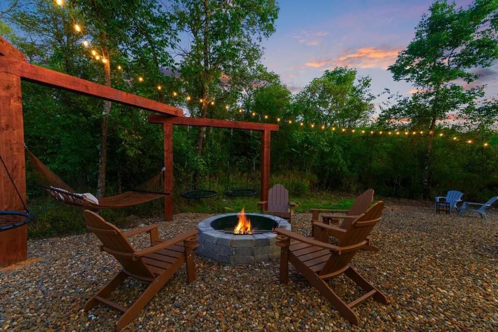 Under The Stars - Secluded, Hot Tub, Firepit, Games Villa Broken Bow Exterior photo