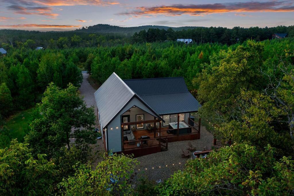 Under The Stars - Secluded, Hot Tub, Firepit, Games Villa Broken Bow Exterior photo